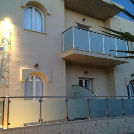 Angelica And Aparthotel