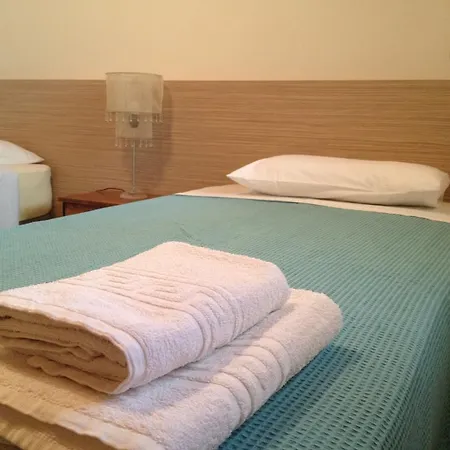 Angelica And Aparthotel 2*